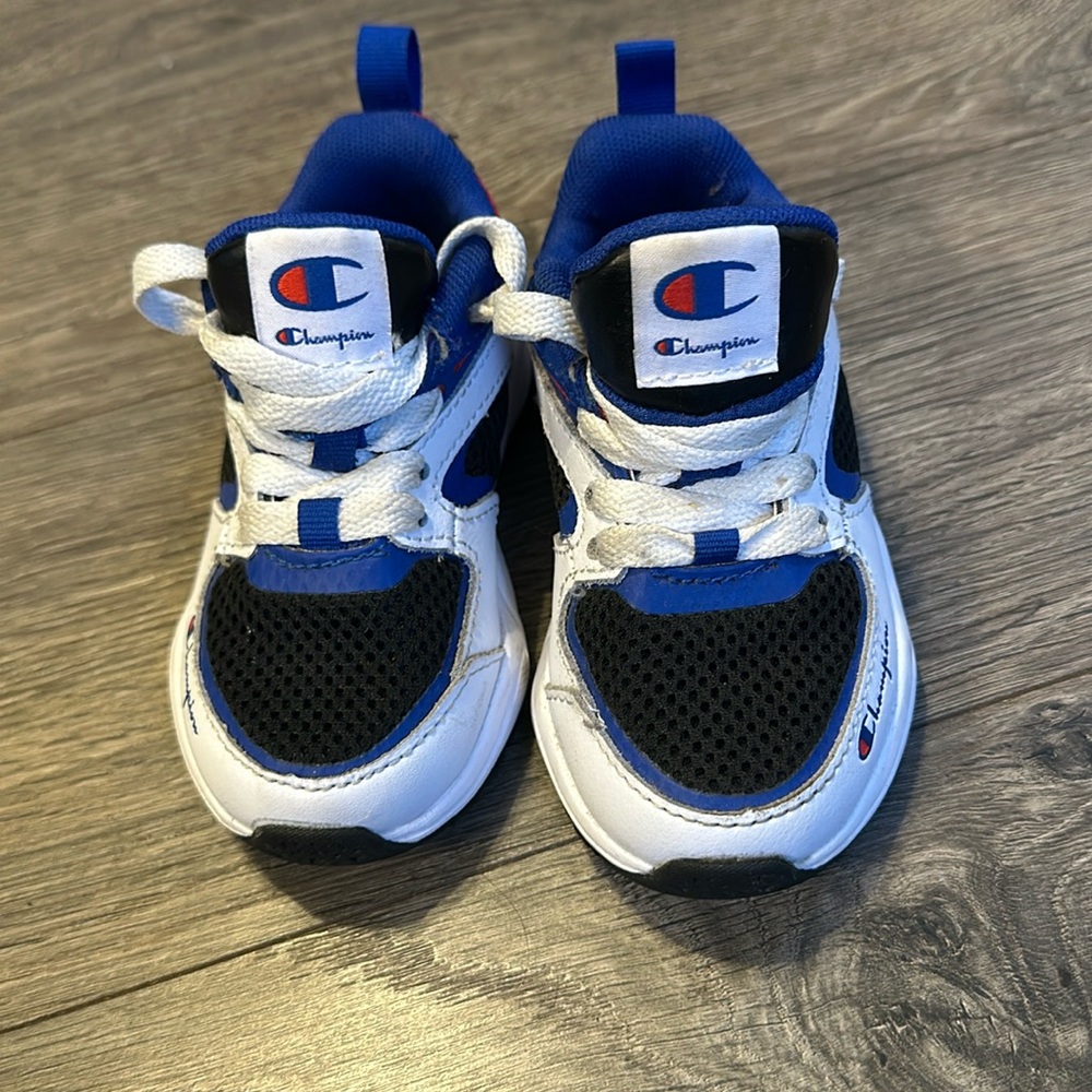 CHAMPION 8T shoes